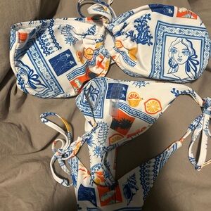 White Bandeau Bikini Set with Blue & Orange Print SHEIN